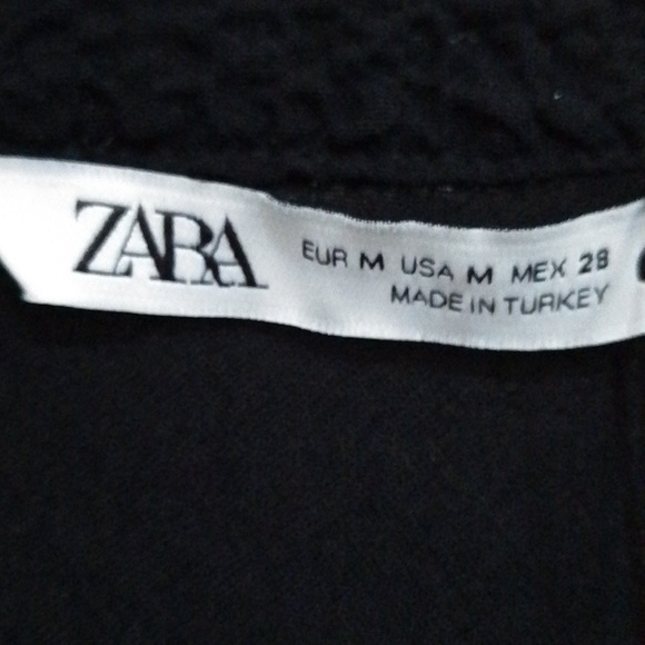 C5 Zara M black textured dress with opalescent buttons NWT - Picture 5 of 12